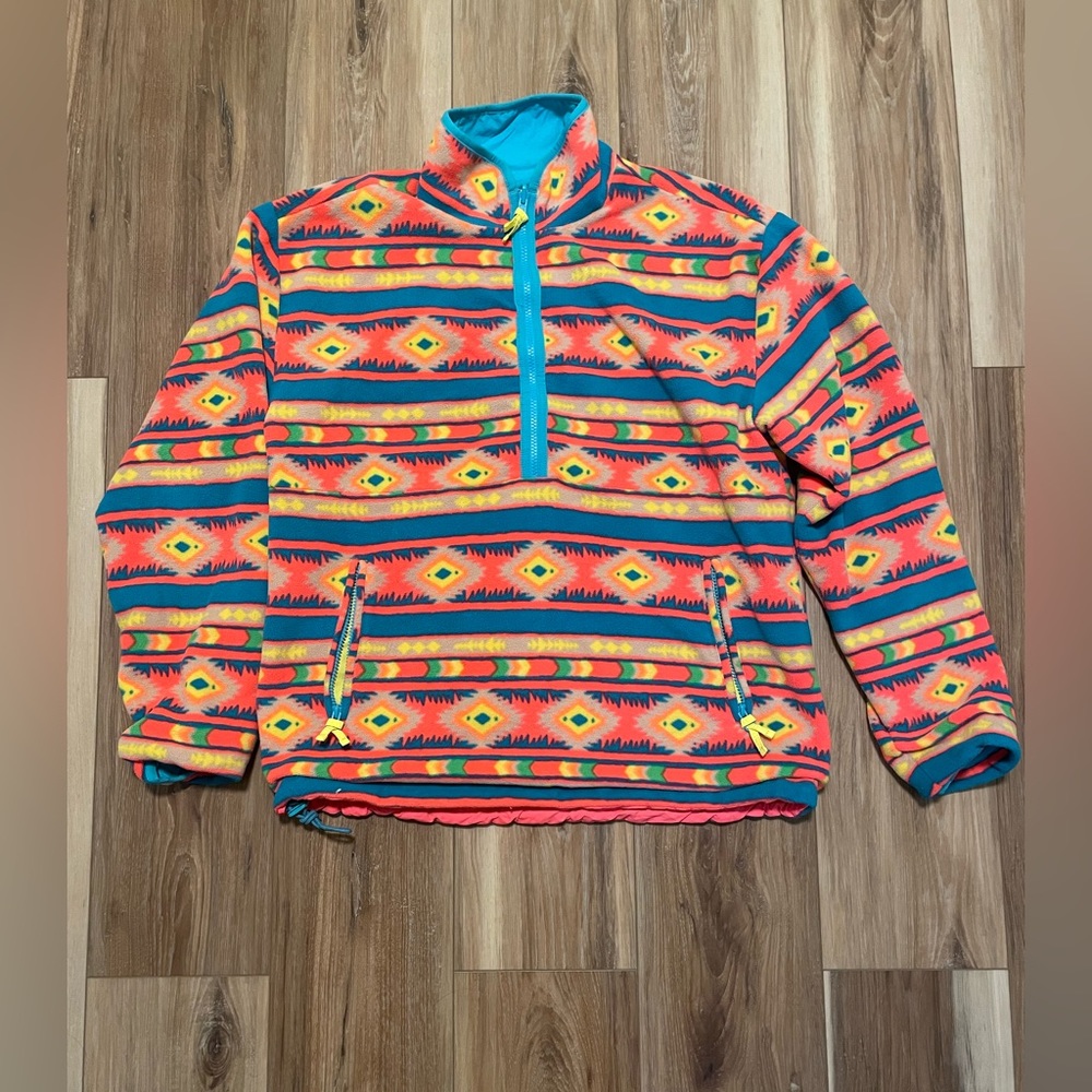 Chubbies women’s medium reversible windbreaker. Retro pattern